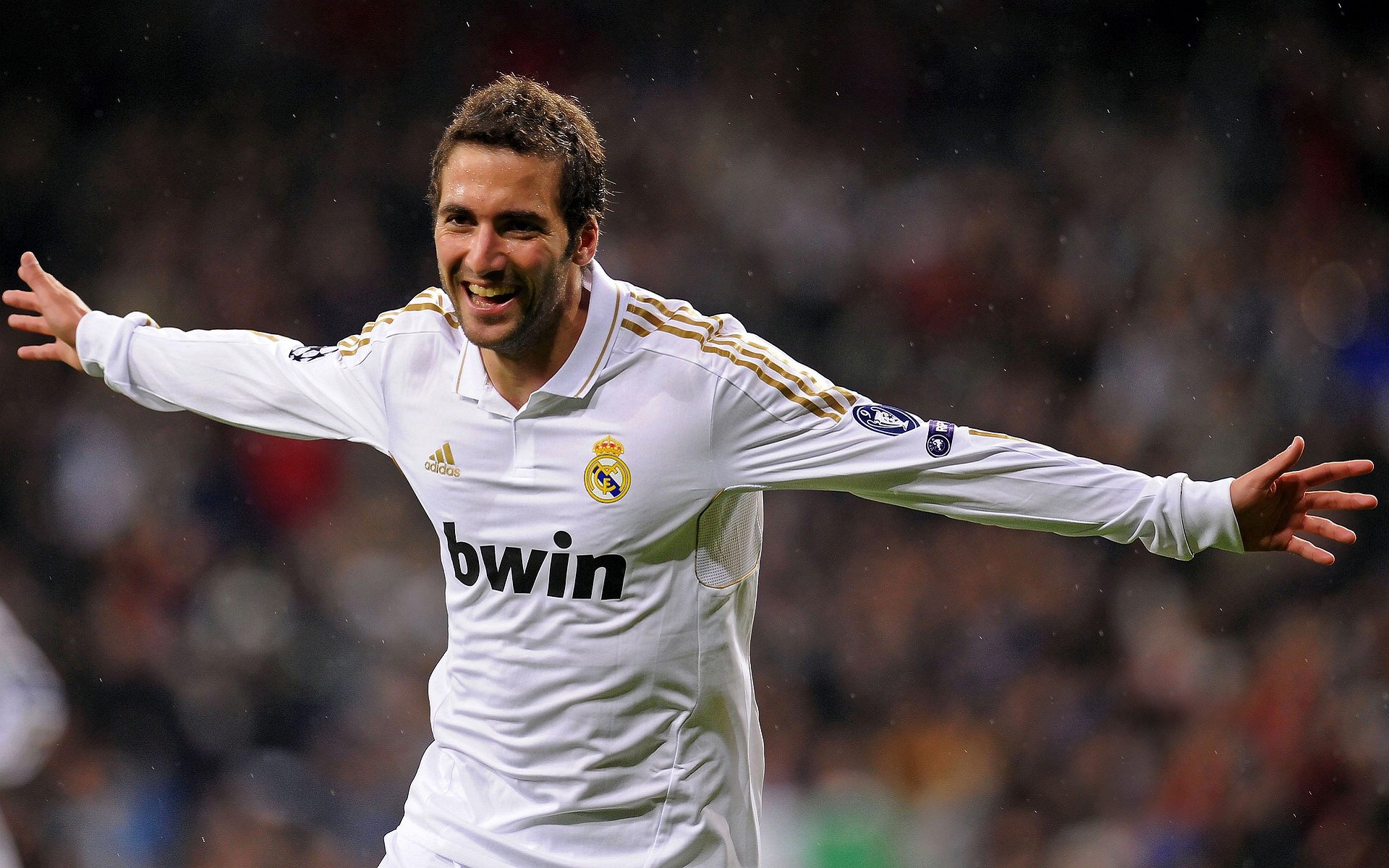 冠军教练的赛后战术复盘引发业界学习热潮，拿冠军教练有什么好处